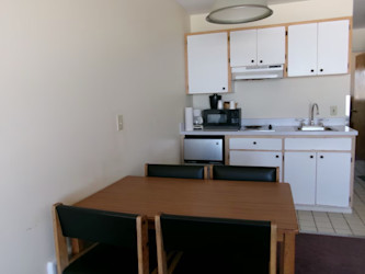 King Studio Oceanfront with Kitchenette - Corner View Photo 3