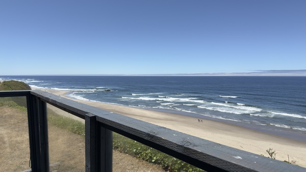 Two Bedroom Oceanfront Suite Photo 6