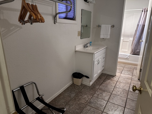 Two Bedroom Suite - Non-View Photo 2