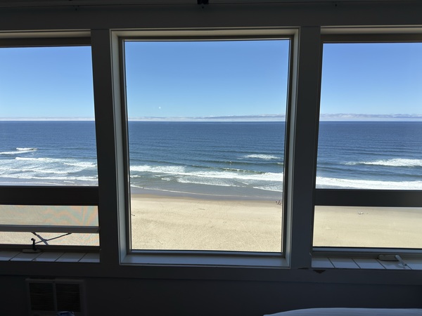 Double Queen Studio Oceanfront Photo 6